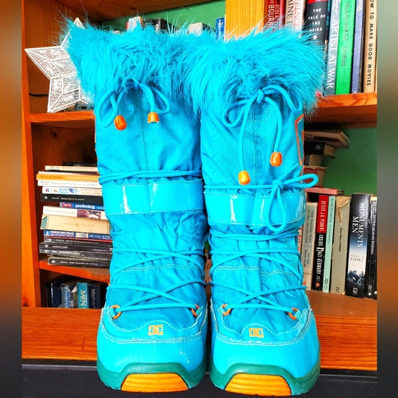 🩵🧡Rare Turquoise Dc Chalet Winter Boots Large🩵🧡 - Picture 4 of 8